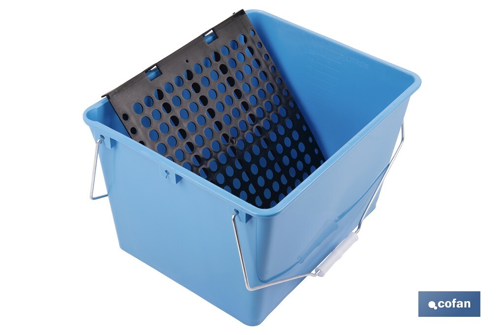 CUBETA 16 L. AZUL CON REJILLA 2 ASAS (PACK: 1 UDS)